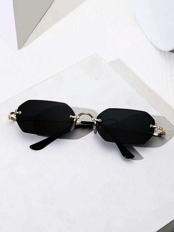 LuxeTint Oversized Sunglasses